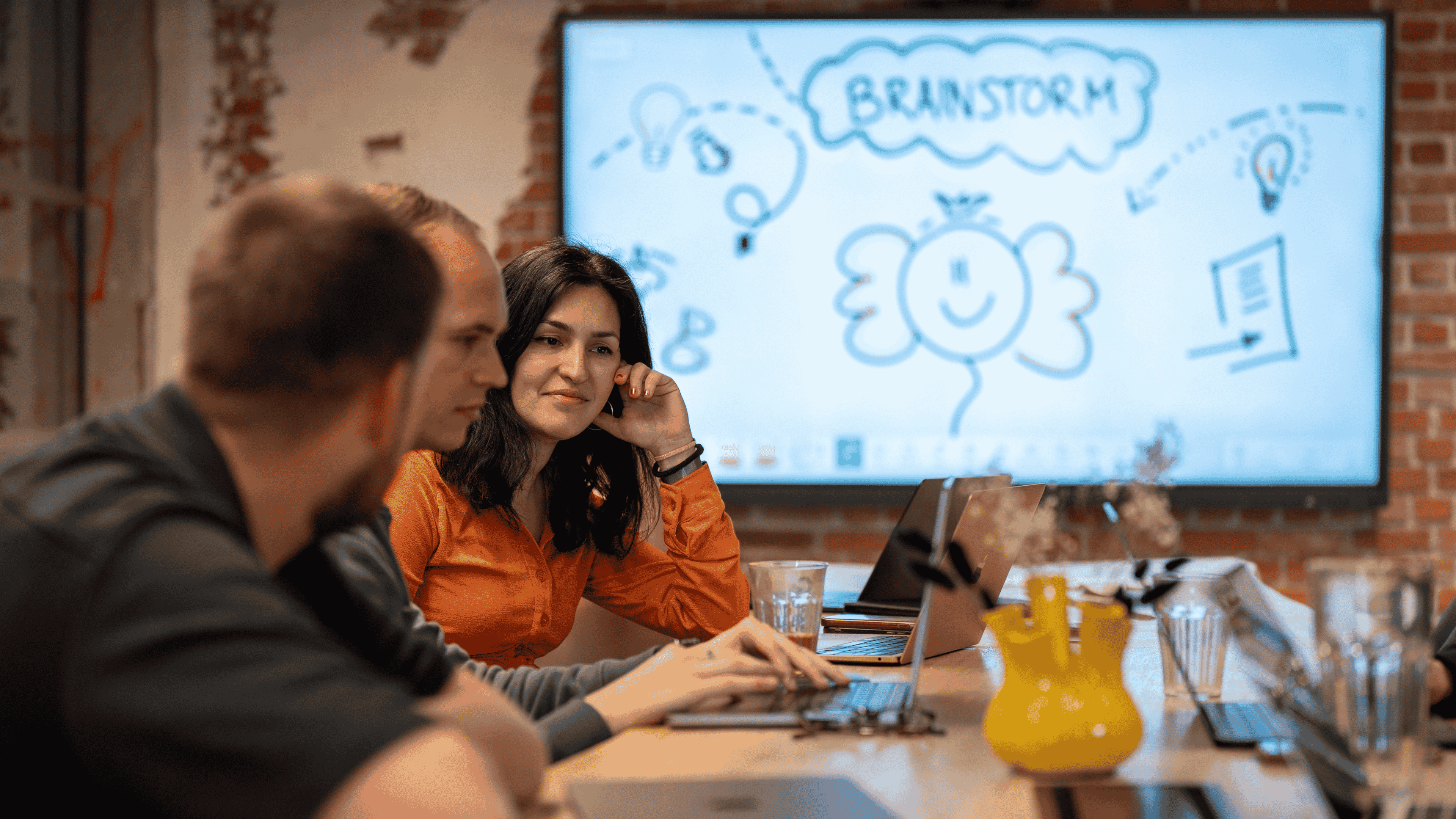 Brainstorm sessie bij vergaderruimte in Alkmaar bij RNGRZ